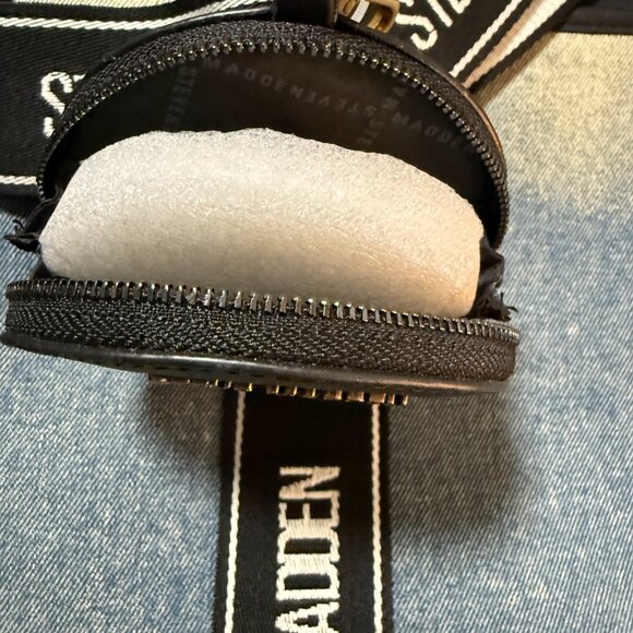 Steve Madden Bwebber convertible satchel crossbody tote bag in denim with pouch - Picture 8 of 12